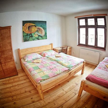Hostel Singer Pub Ческе-Будеёвице Экстерьер фото