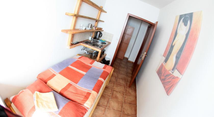 Hostel Singer Pub Ческе-Будеёвице Номер фото
