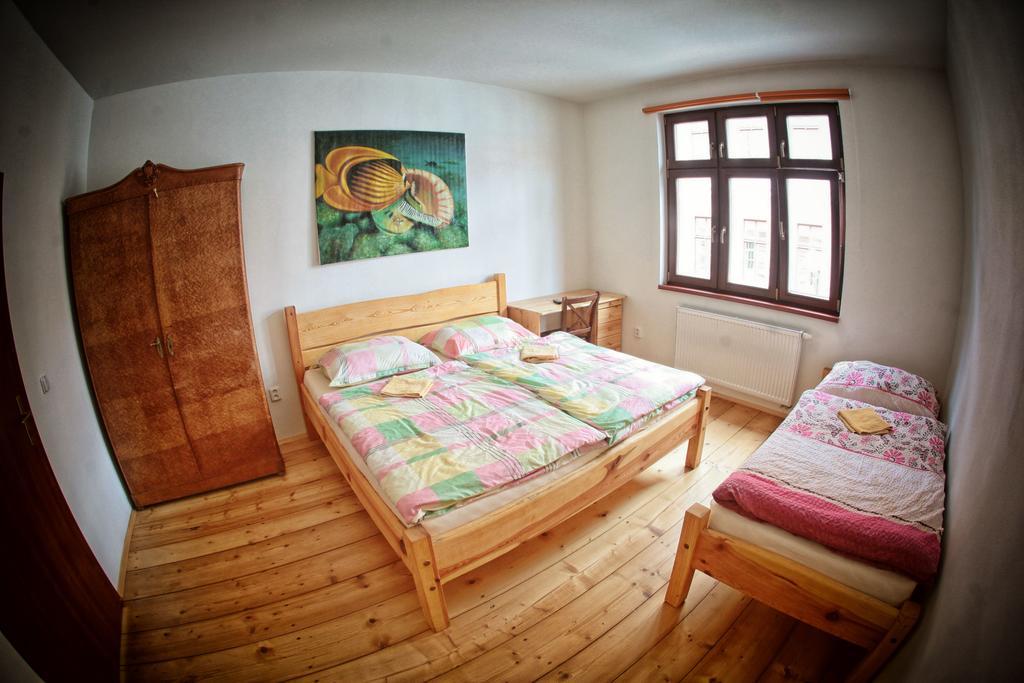 Hostel Singer Pub Ческе-Будеёвице Экстерьер фото
