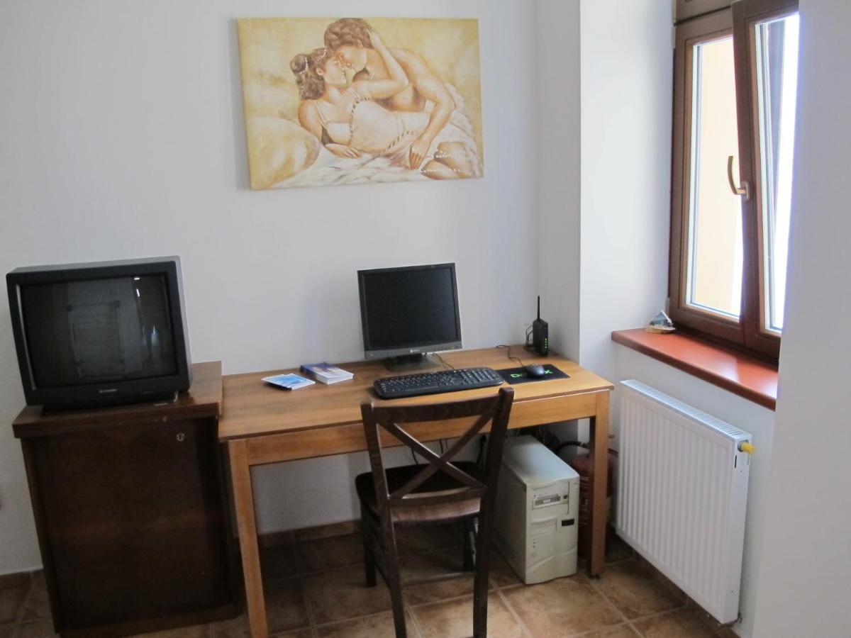 Hostel Singer Pub Ческе-Будеёвице Номер фото